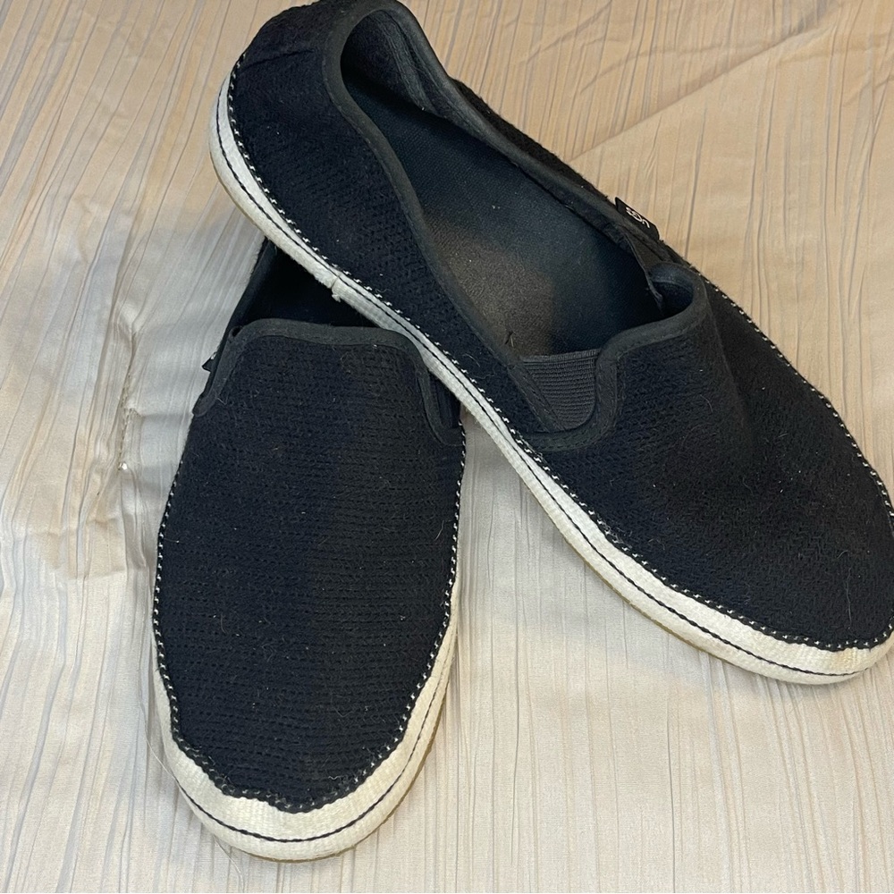 Ugg Bren slip‎ on black white casual woven shoes size 10